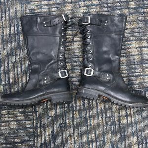 Harley Davison’s Biker Boots Woman